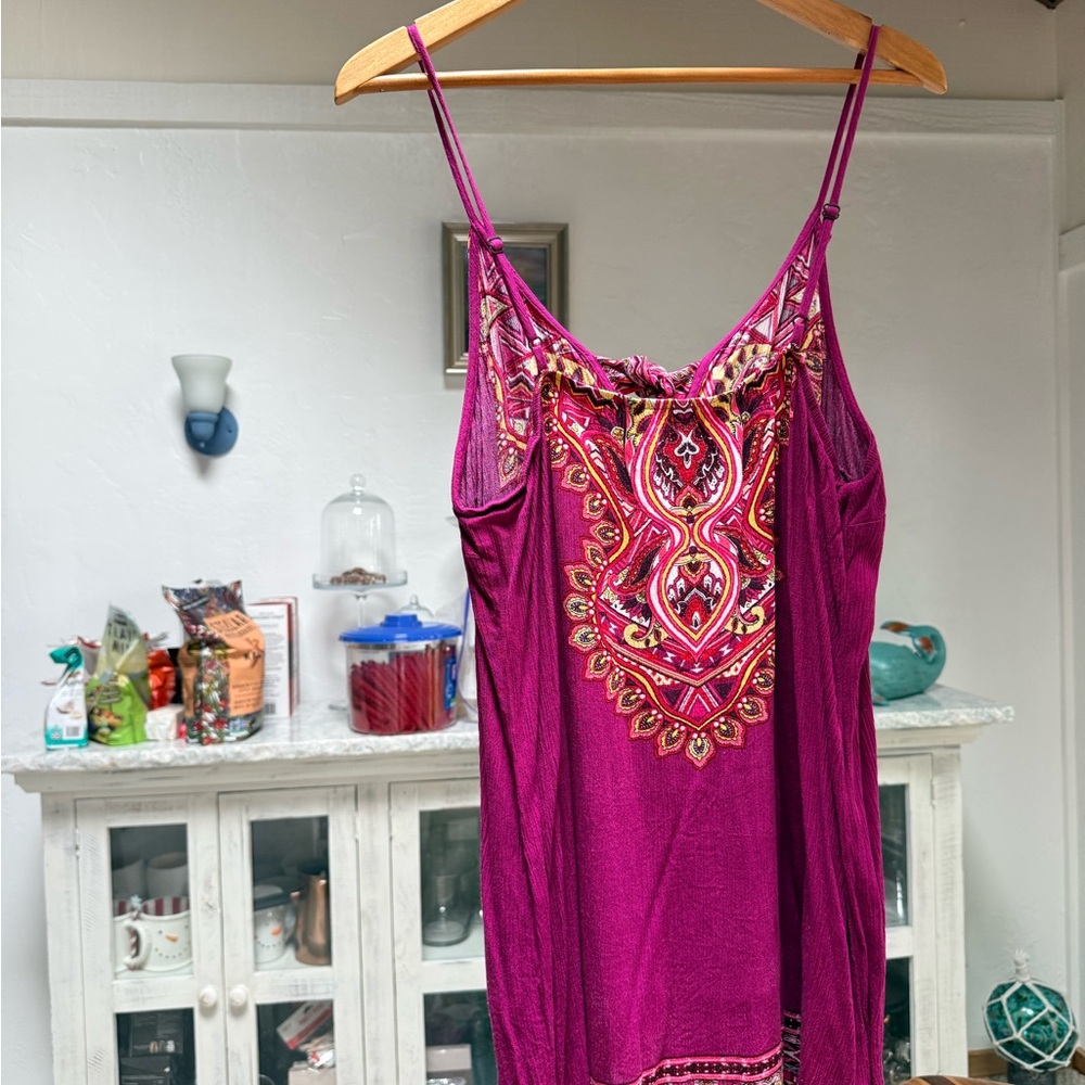 Xhilaration Pink Paisley Embroidered Yoke Tank
